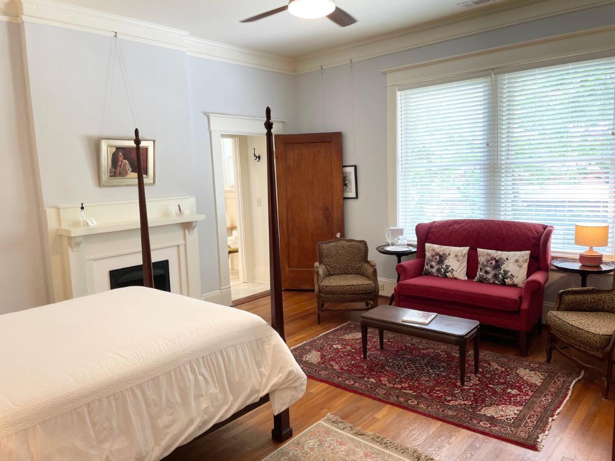 Gillen House Bed And Breakfast Maxeys Εξωτερικό φωτογραφία
